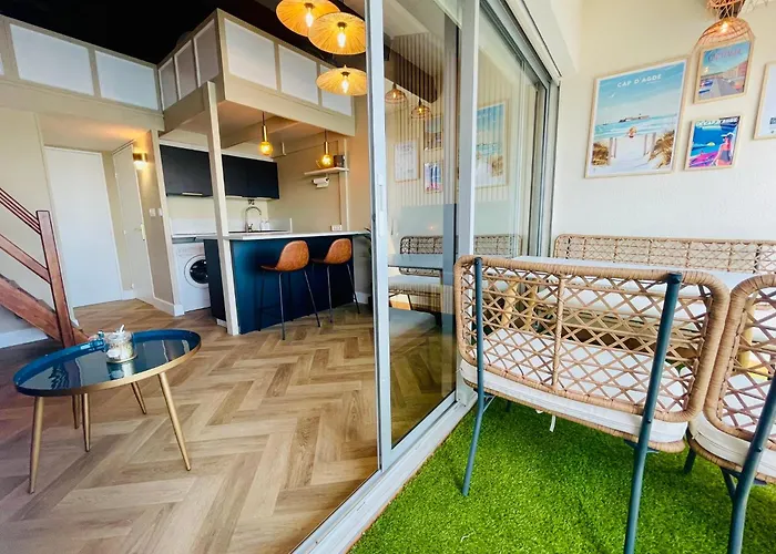 Cap D'agde T2 4-6 Personnes Mezzanine Vue Piscine Wifi Appartamento *